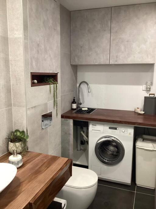 In The Heart Of Port Melbourne Appartement Buitenkant foto