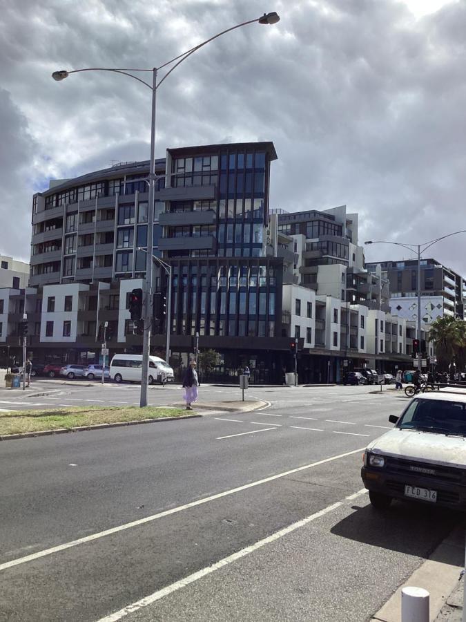 In The Heart Of Port Melbourne Appartement Buitenkant foto